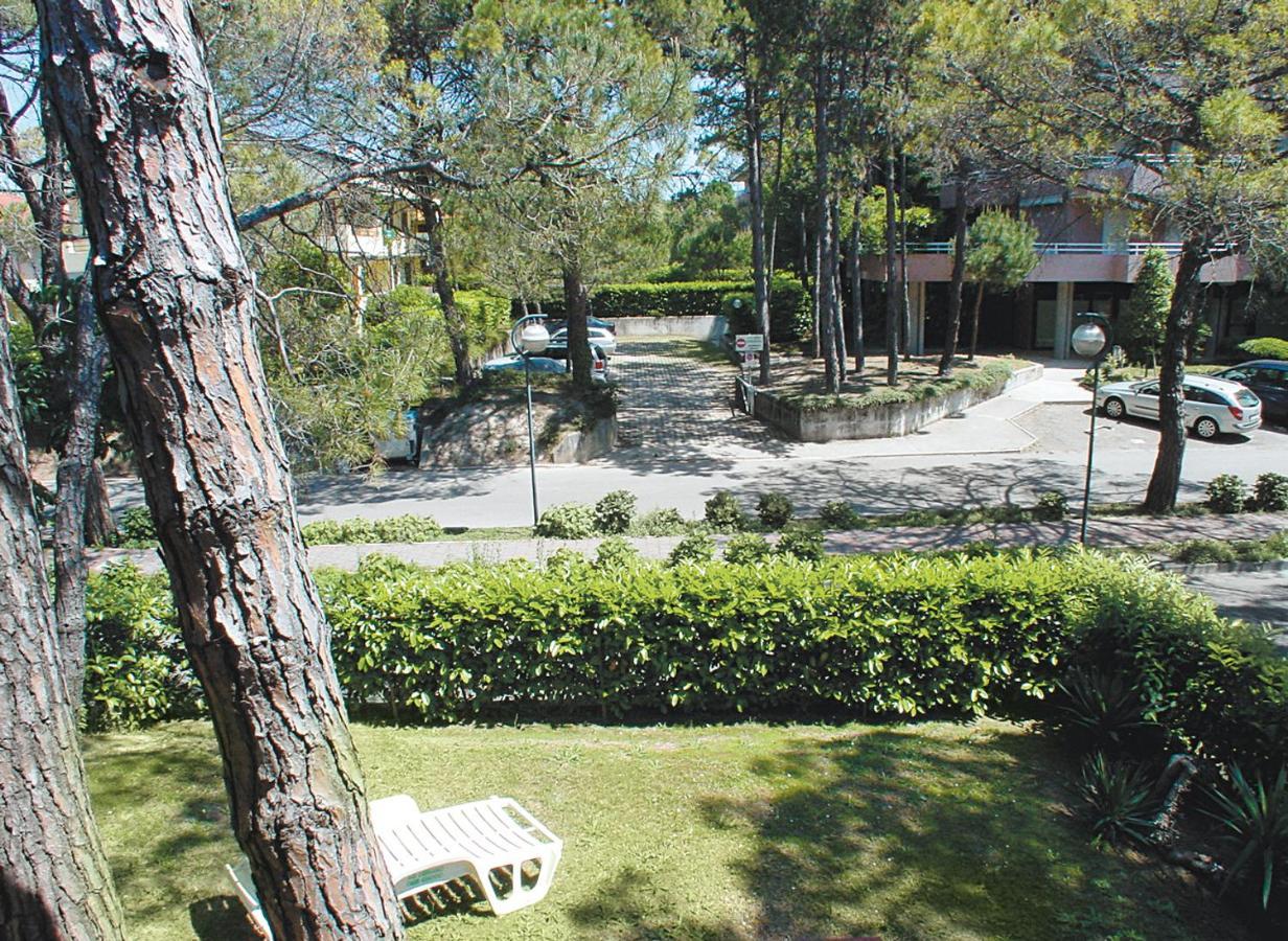 Flat In Lignano Pineta Apartamento Lignano Sabbiadoro Exterior foto