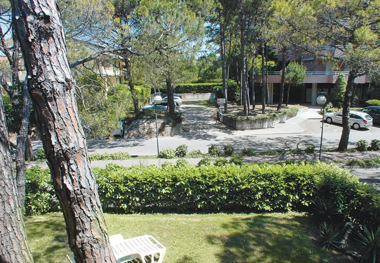 Flat In Lignano Pineta Apartamento Lignano Sabbiadoro Exterior foto